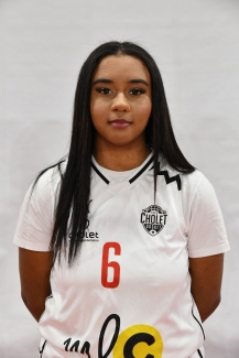 Portrait de Yasmine PROST