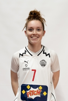 Portrait de Flora CLEMENT