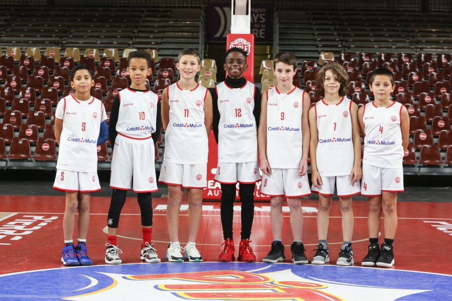 Tamaea TATA (N°5), Louri LAWANI PINSO (N°10), Thaïs MARGAUX (N°11), Guillaume SAMBA KAYABALA (N°12), Giovanni BELLOIR (N°9), Coleen PAKPOMEDAH-CARNT (N°7), Mylan POIDEVIN (N°4), Louison CHOUTEAU (Abs.) 