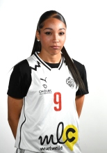 Portrait de Thya SIKA
